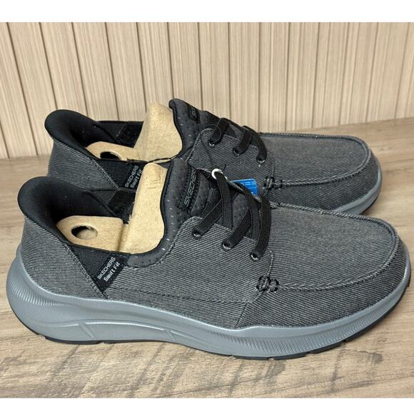 Skechers Men’s Swift Fit Hands Free Lace Up Moc Toe Sneakers Size 9 Black